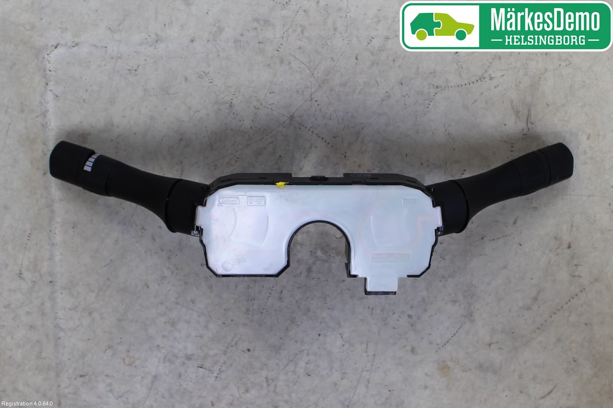 Nissan MICRA 11-16 Spakcentral