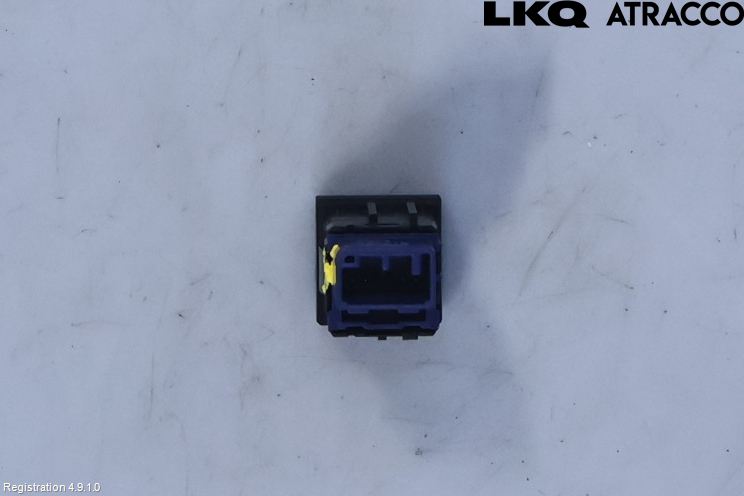 Toyota CAMRY 19-24 Strömställare Tanklucka