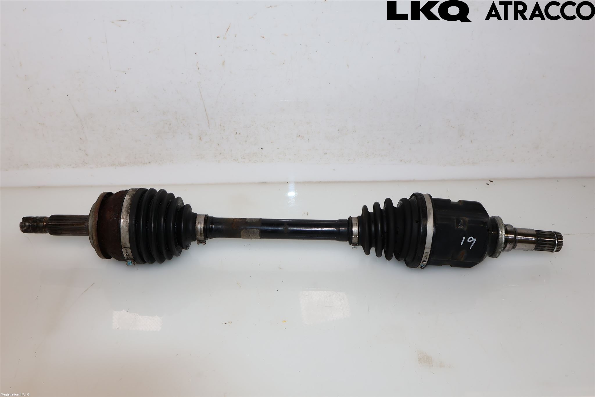 Toyota AURIS 13-19 Drivaxel Fram Vänster