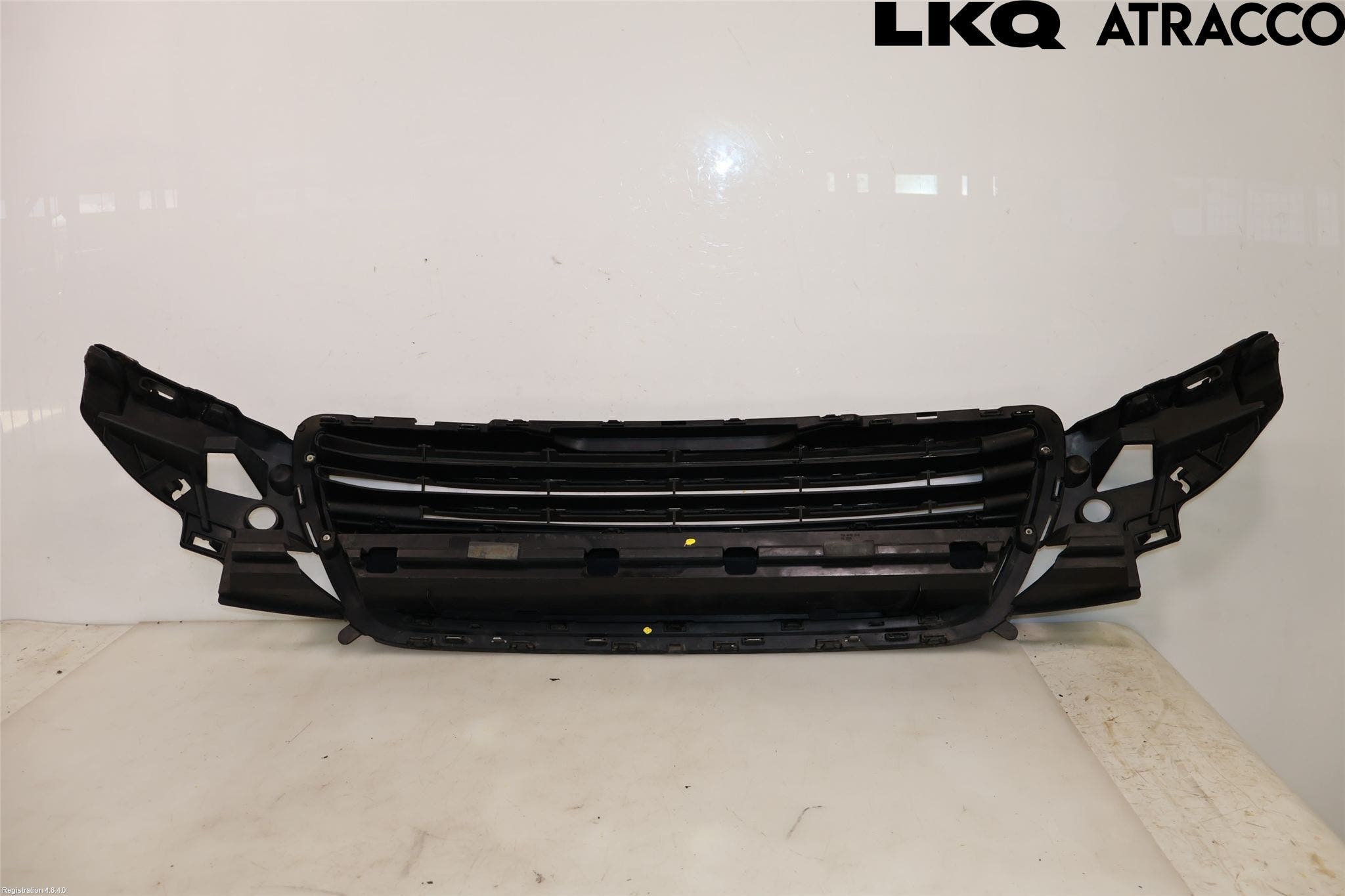Peugeot 5008 10-16 Grill Komp