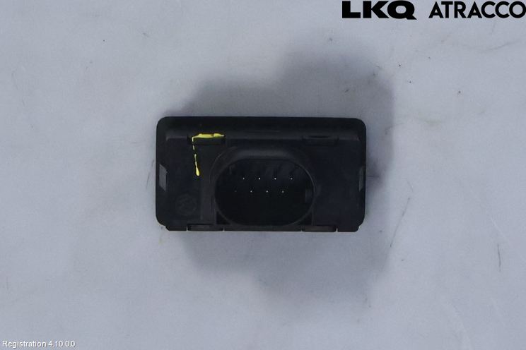 Volkswagen VW ARTEON 17- Strömställare Baklucka