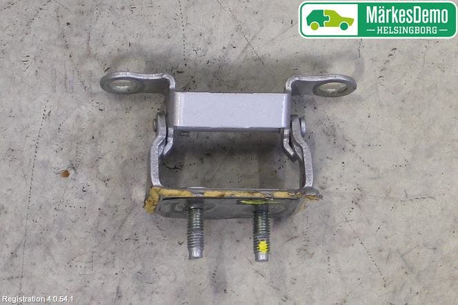 Volvo V50 08-12 Bakluckegångjärn Vä