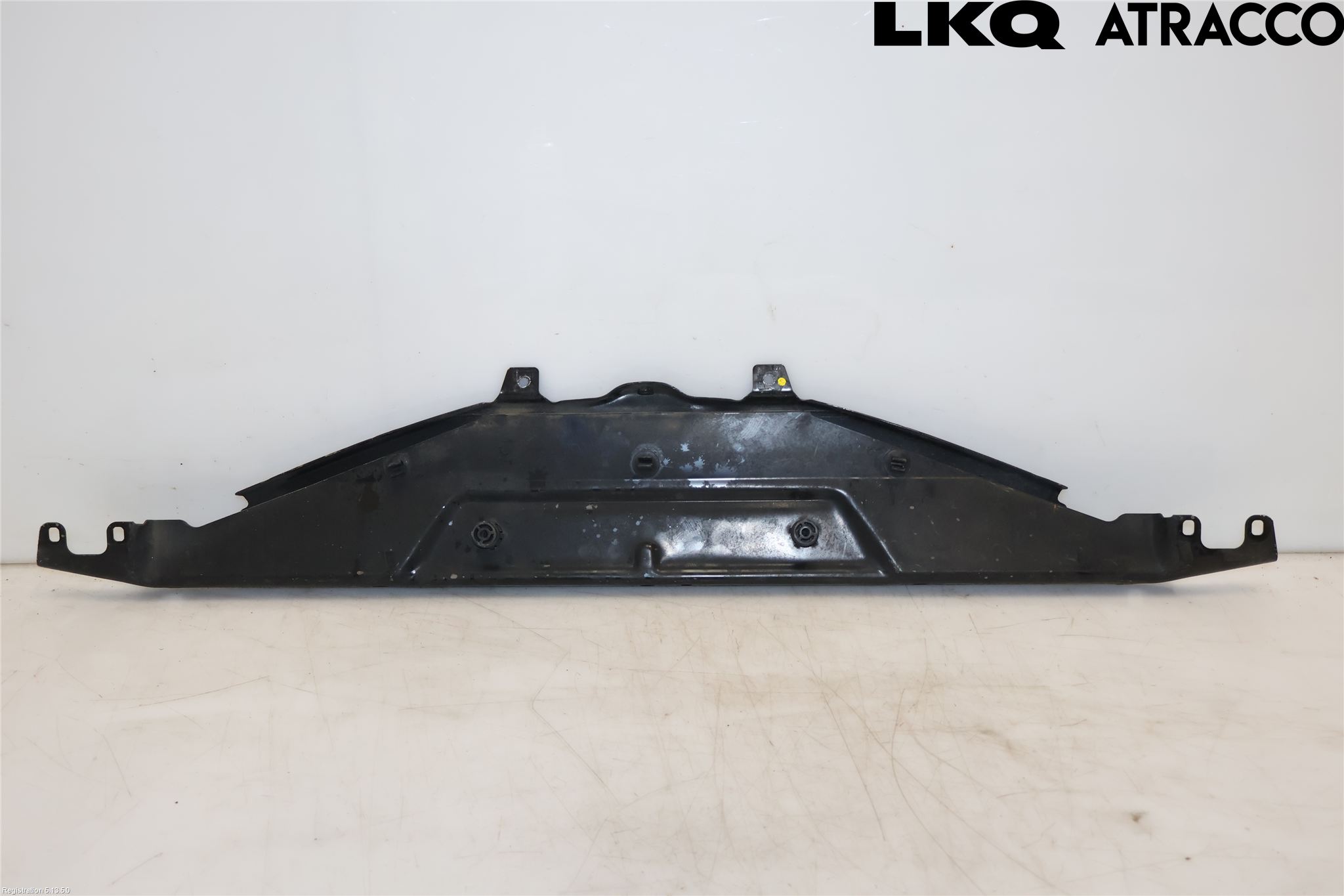 BMW 5 F10/F11/F18 09-17 Front Huvlåsplåt-Balk