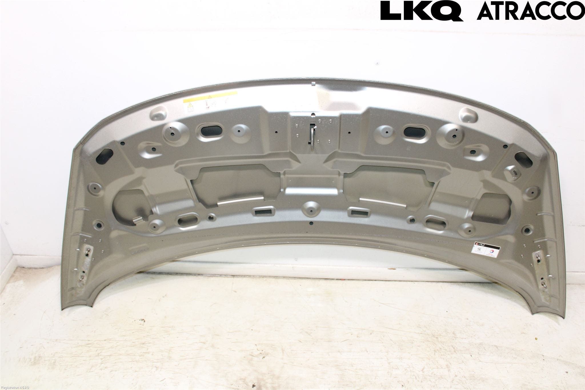 Peugeot 3008 09-16 Huv Fram