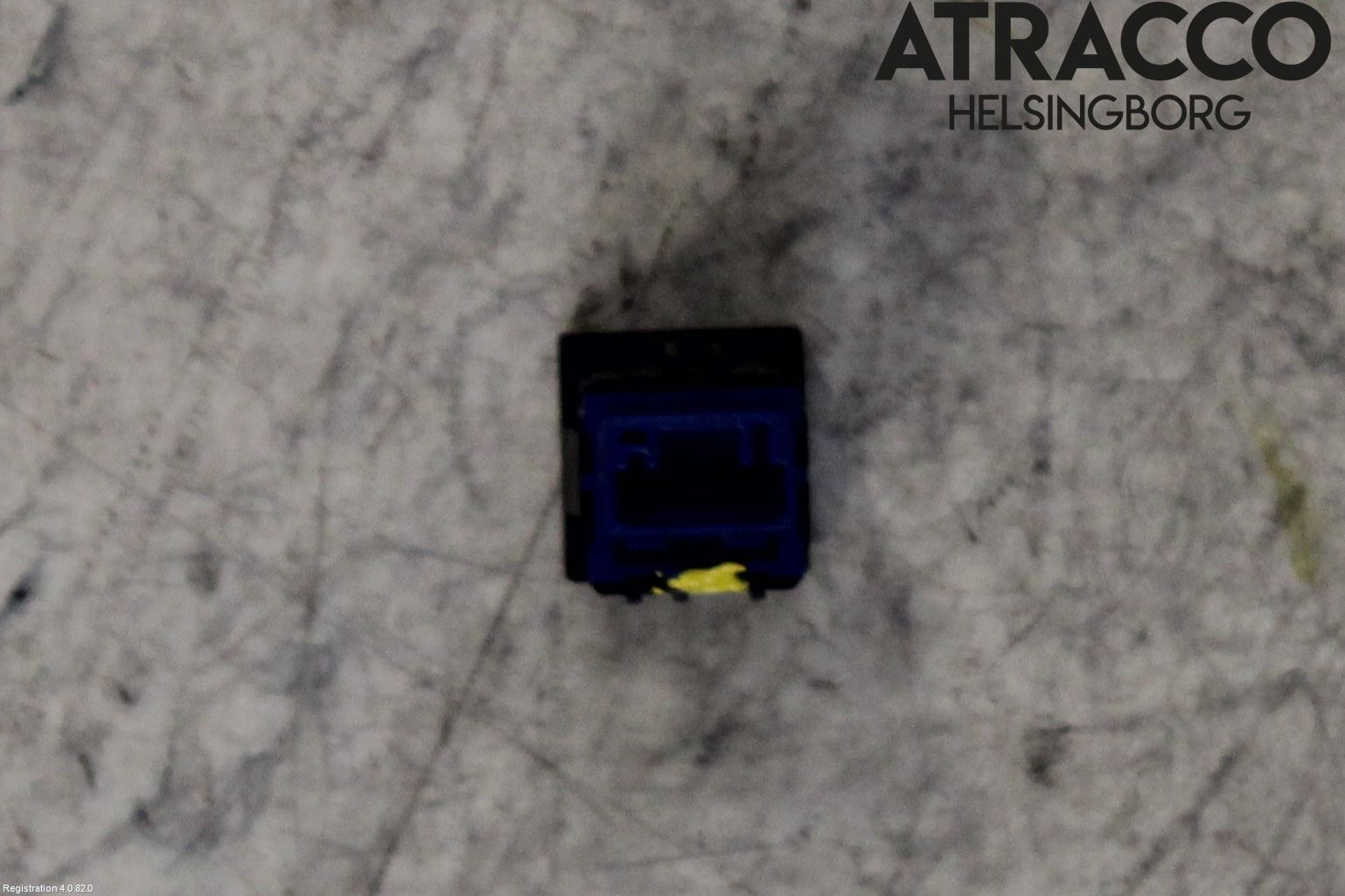 Toyota COROLLA 19- Strömställare Baklucka