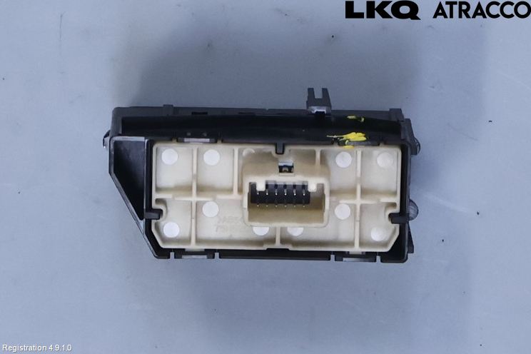 Toyota PRIUS (ZVW50) 16-21 Strömställare Övrigt