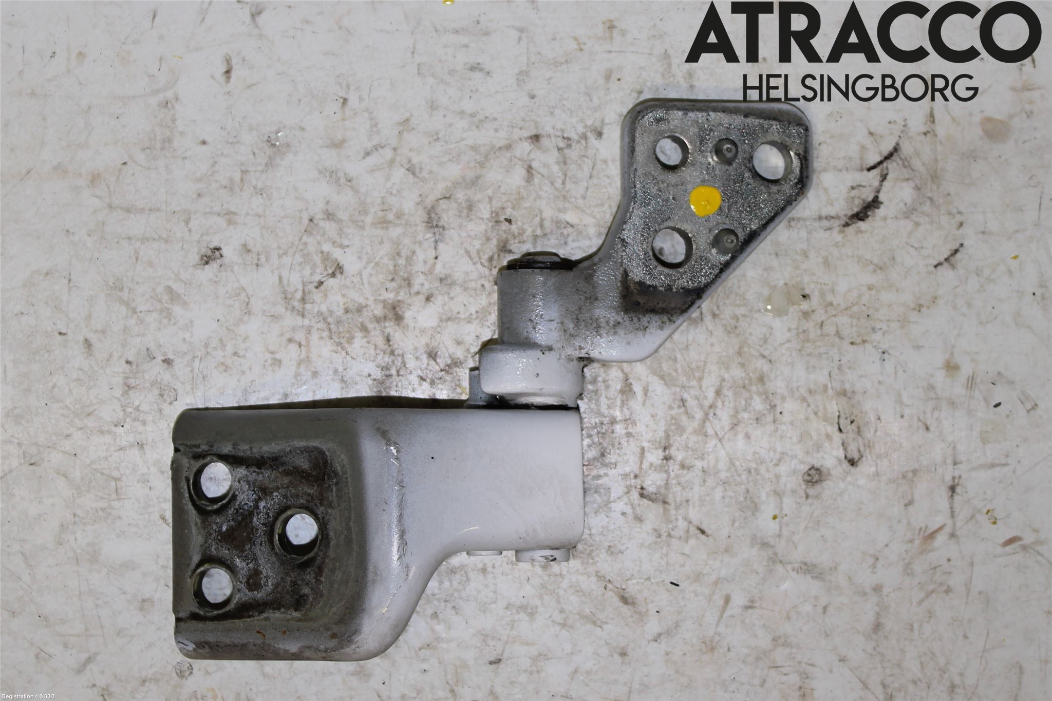 Peugeot PARTNER 08-15 Bakluckegångjärn Hö