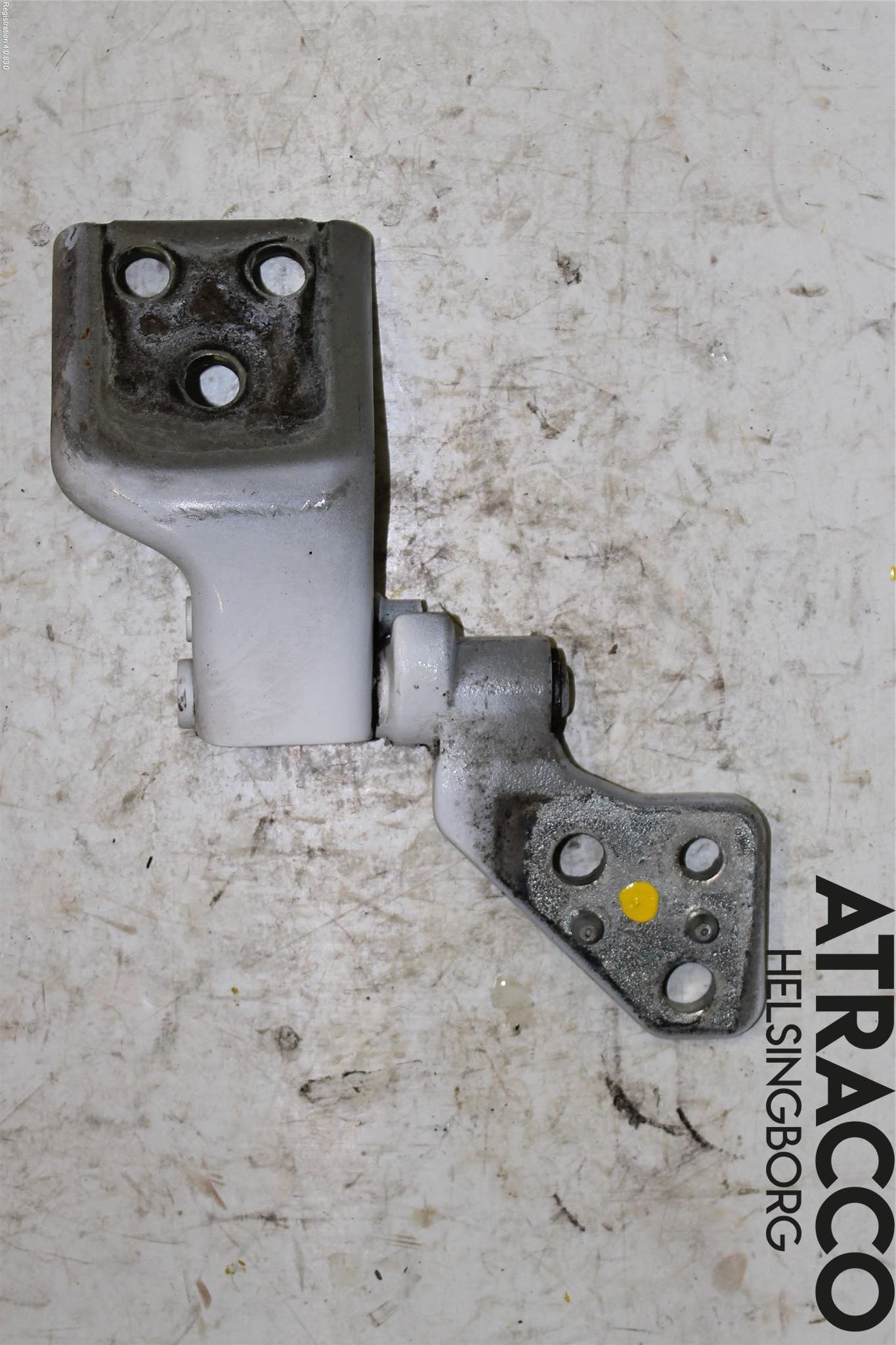 Peugeot PARTNER 08-15 Bakluckegångjärn Hö