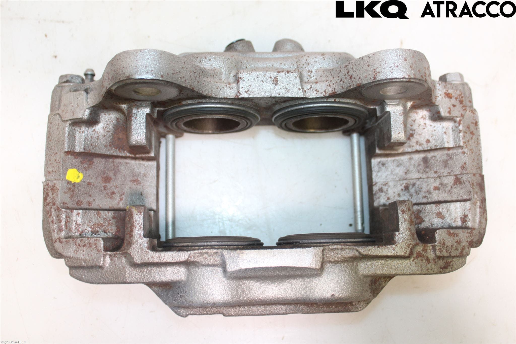 Toyota HILUX 16- Bromsok Fram Höger