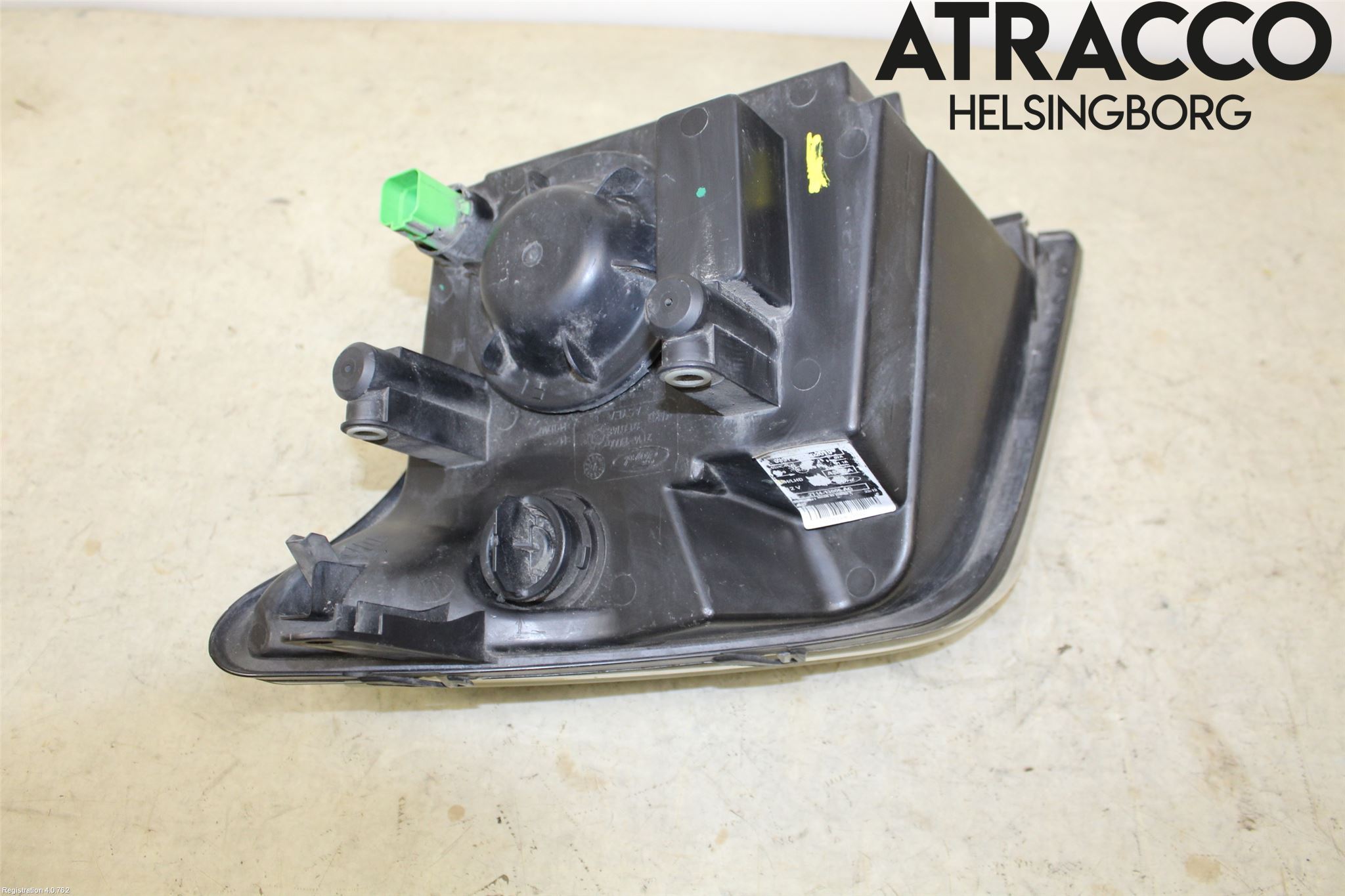 Ford TRANSIT CONNECT 09-13 Strålkastare Höger