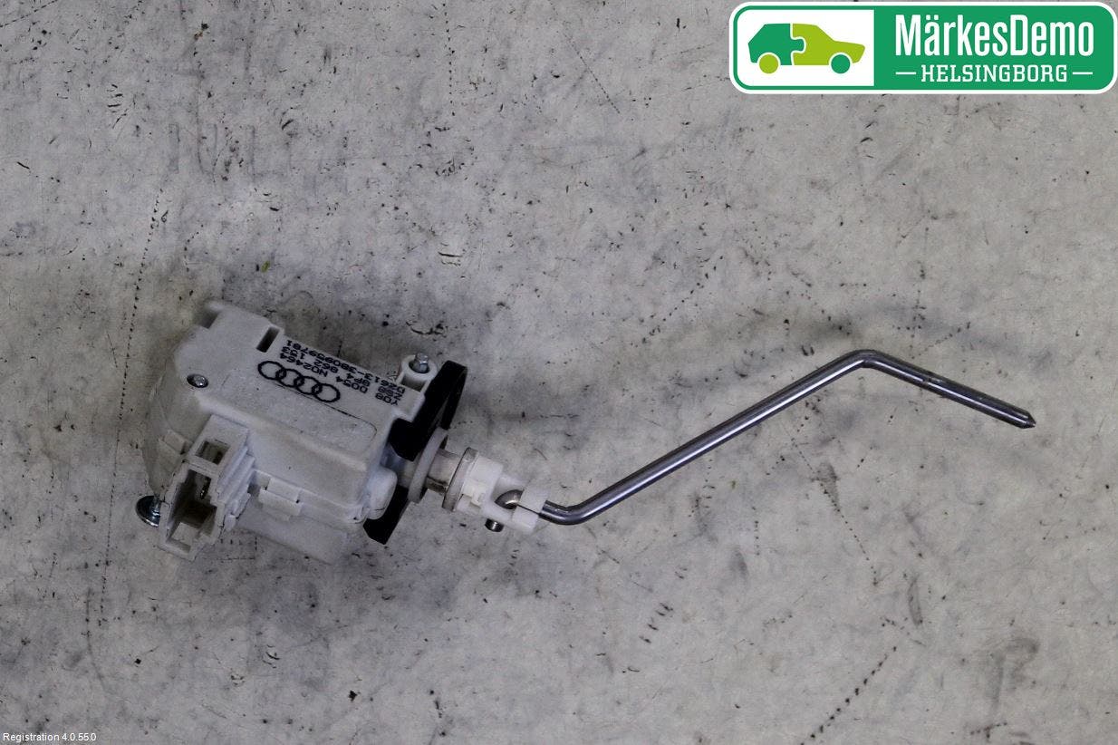 Audi A3/S3 05-13 Centrallåsmot Tanklucka