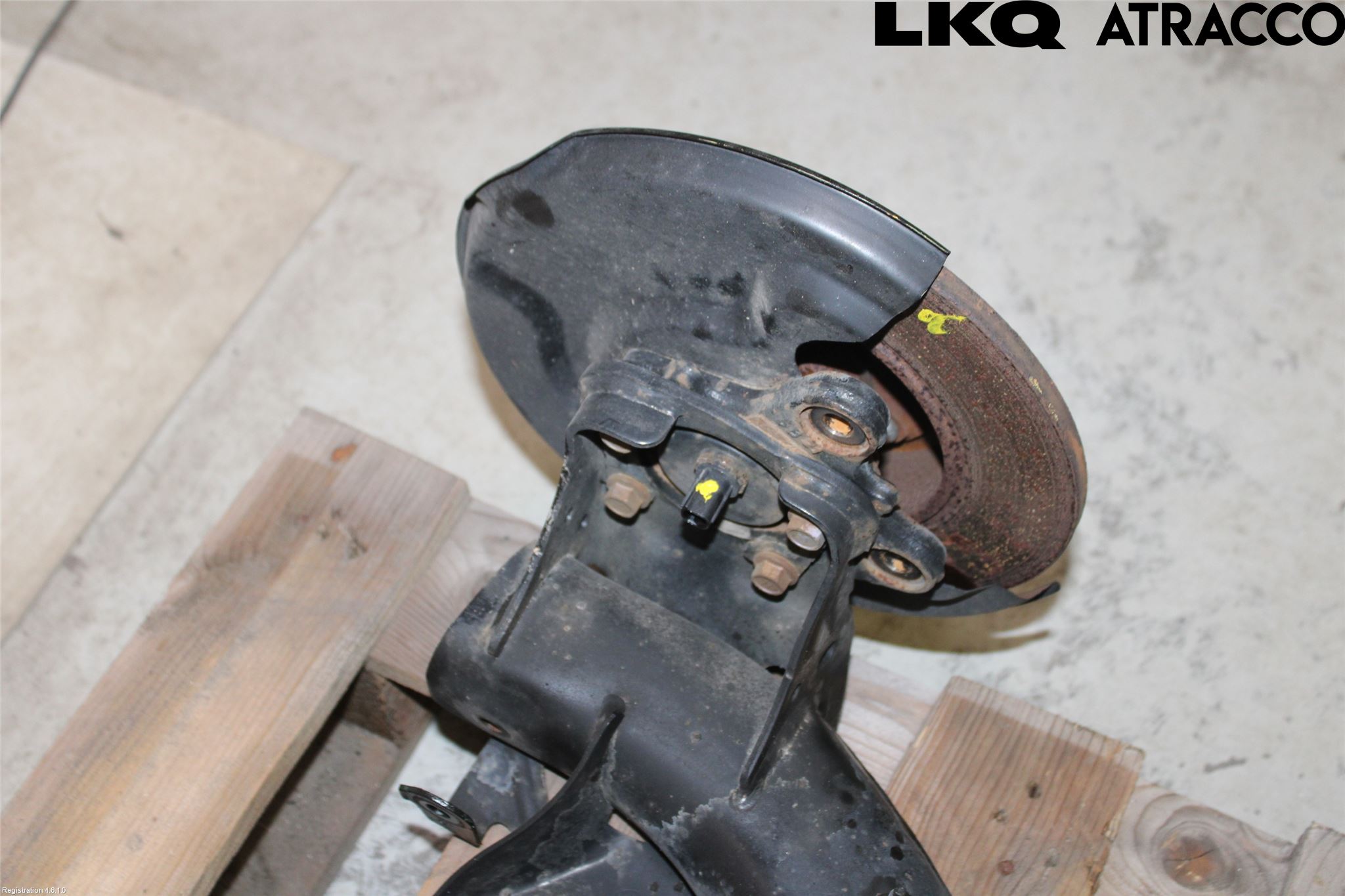 Toyota YARIS XP21 20- Bakaxel