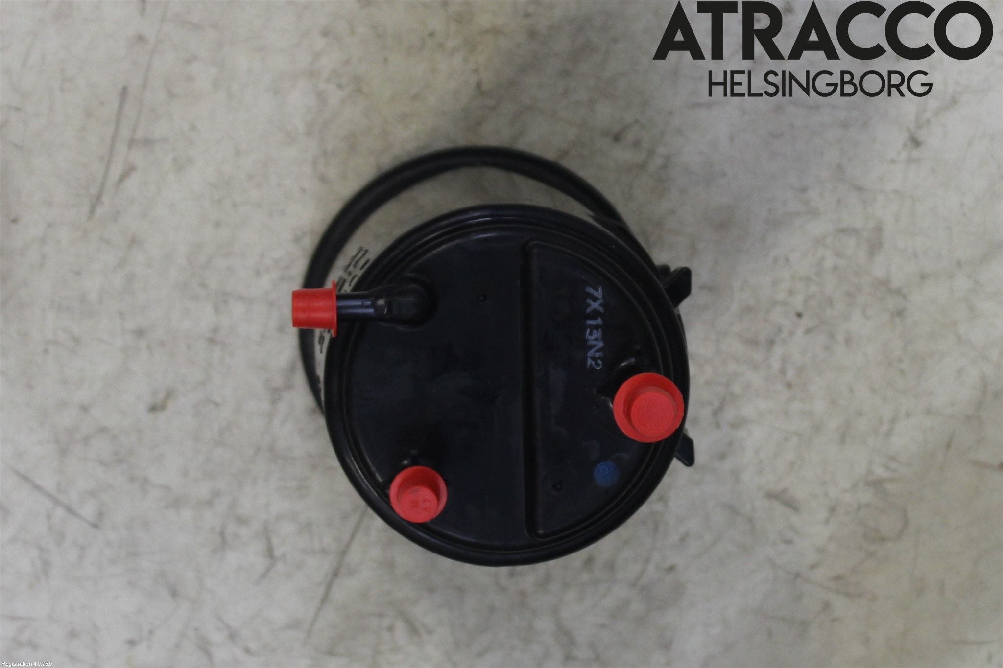 Nissan X-TRAIL 14-21 Bränsle Kolkanister