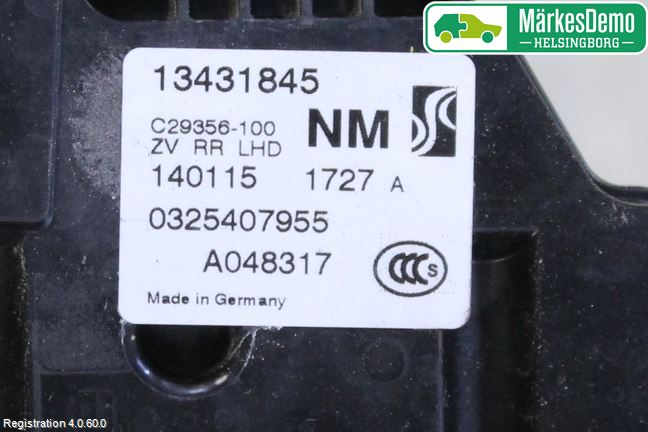 Opel CORSA E 15-19 Centrallåsmotor Höger