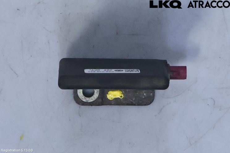 Volkswagen VW TOUAREG CR 18- Antenn