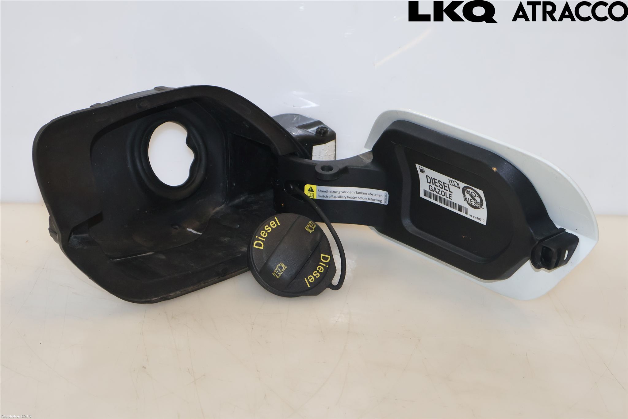 Volkswagen VW PASSAT 15-19 Tanklucka