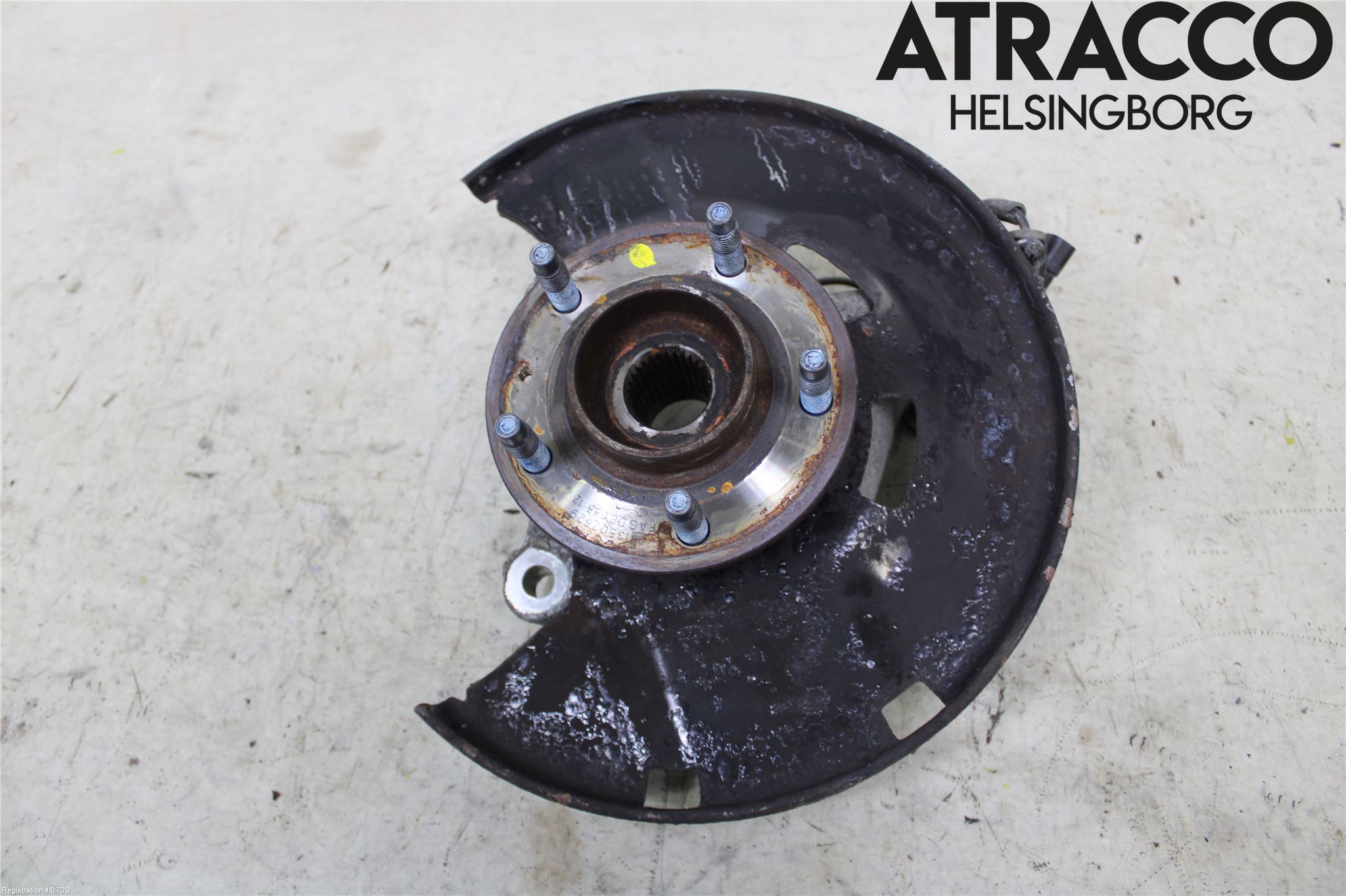 Opel ASTRA J 10-15 Styrspindel Lagerhus Vä