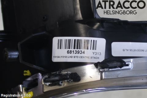 Volvo XC60 14-17 Instrumentkonsoll Mitt