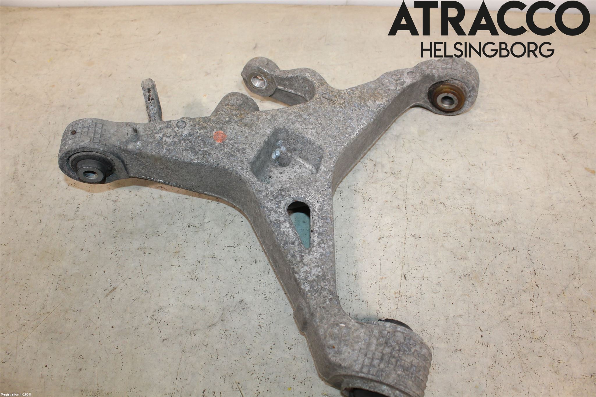 Jaguar XJ X351        10- Bärarm Bak Höger