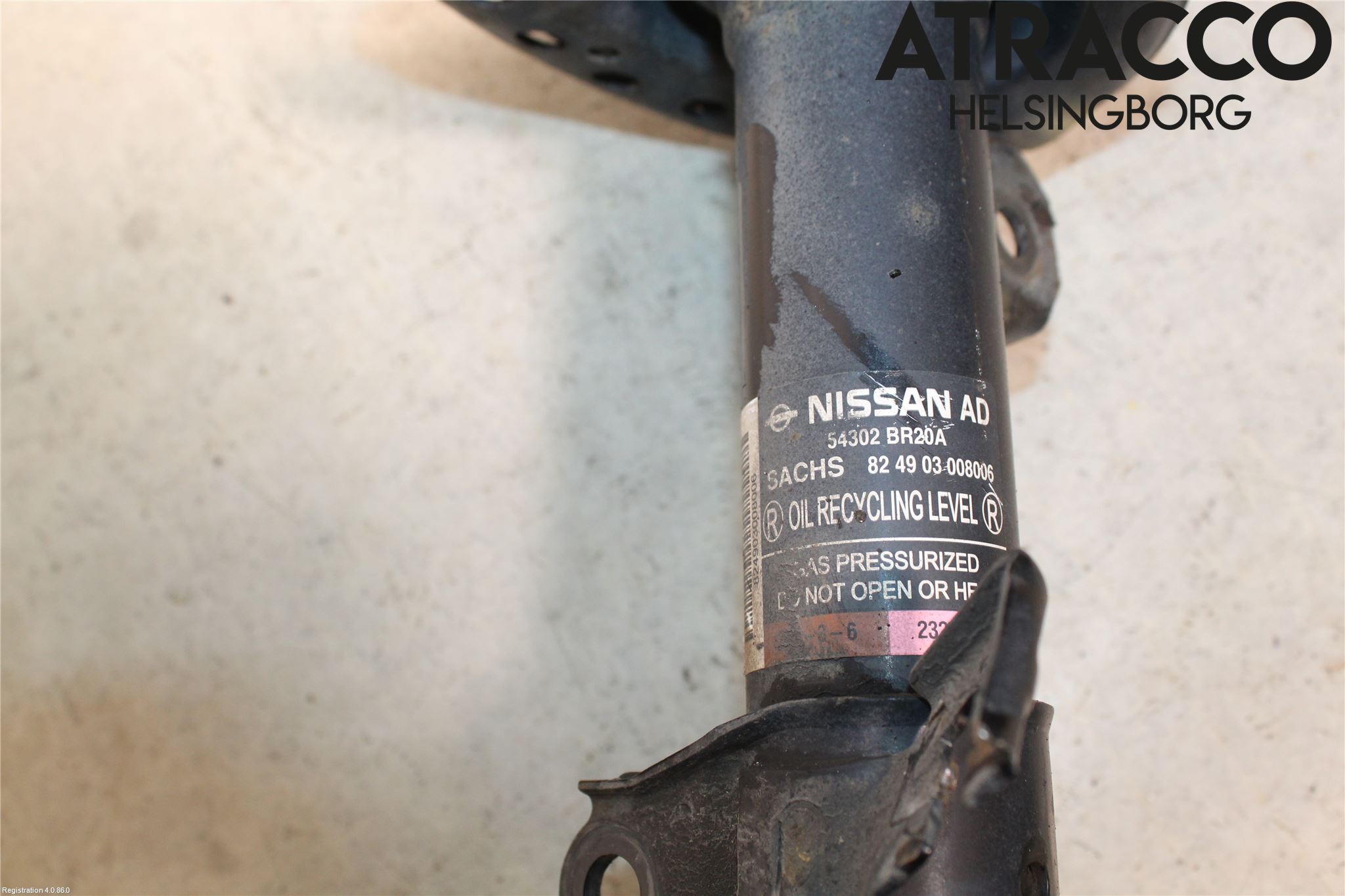 Nissan QASHQAI+2  10-14 Fjäderben Fram Höger