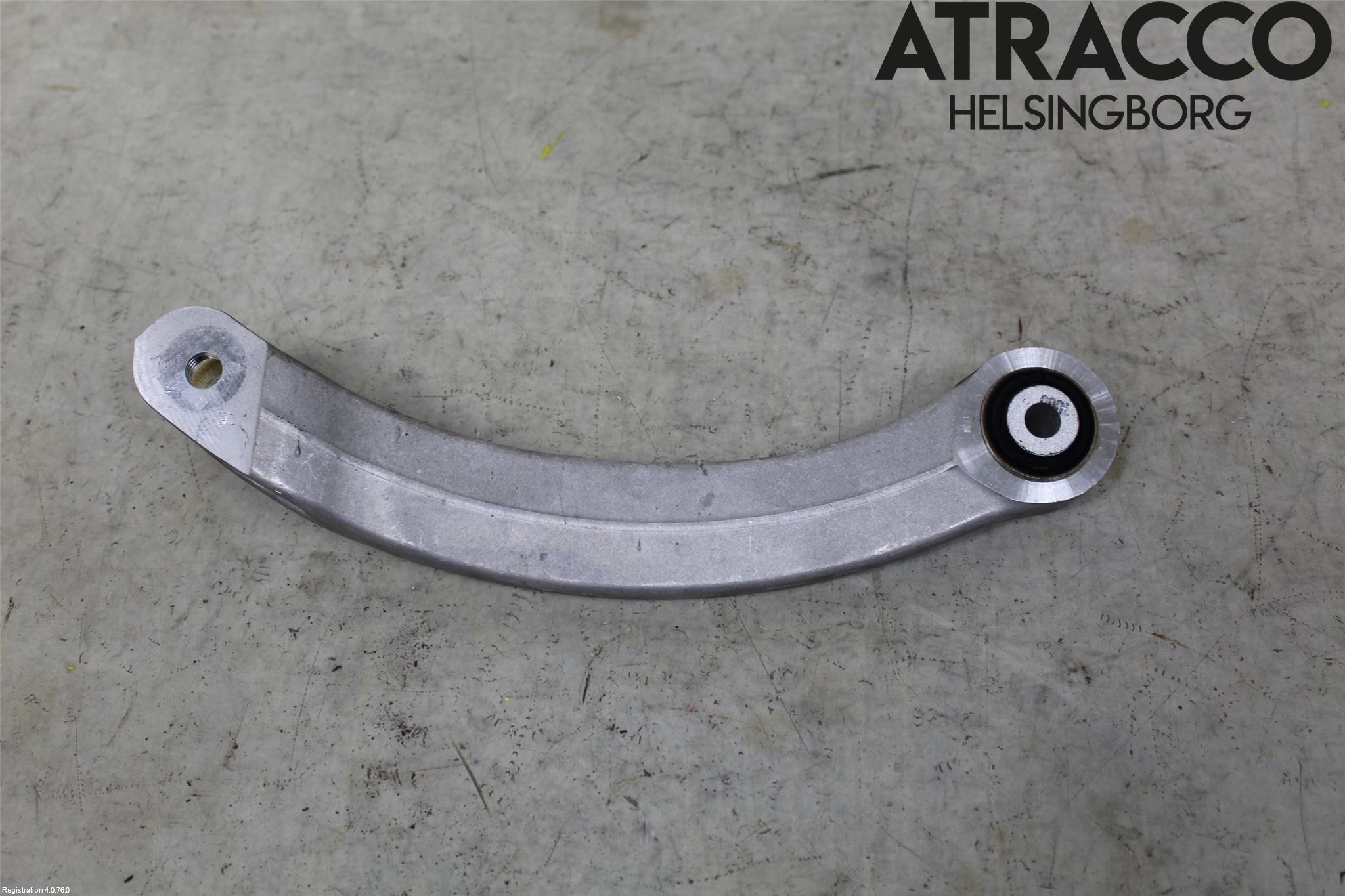 Alfa STELVIO 17- Bärarm Bak Övre Höger