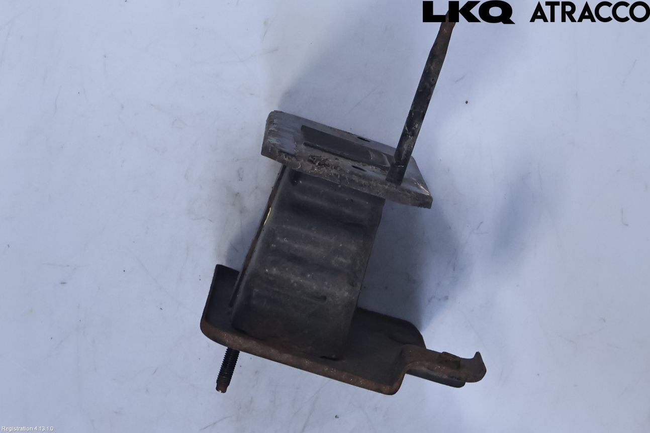 Hyundai i40 16-18 Stötfångarbärjärn Bak