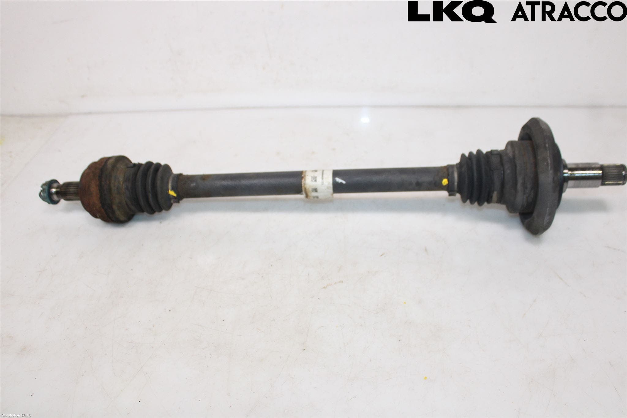 Mercedes-Benz MB C-KLASS (W205) 14-21 Drivaxel Bak Vänster