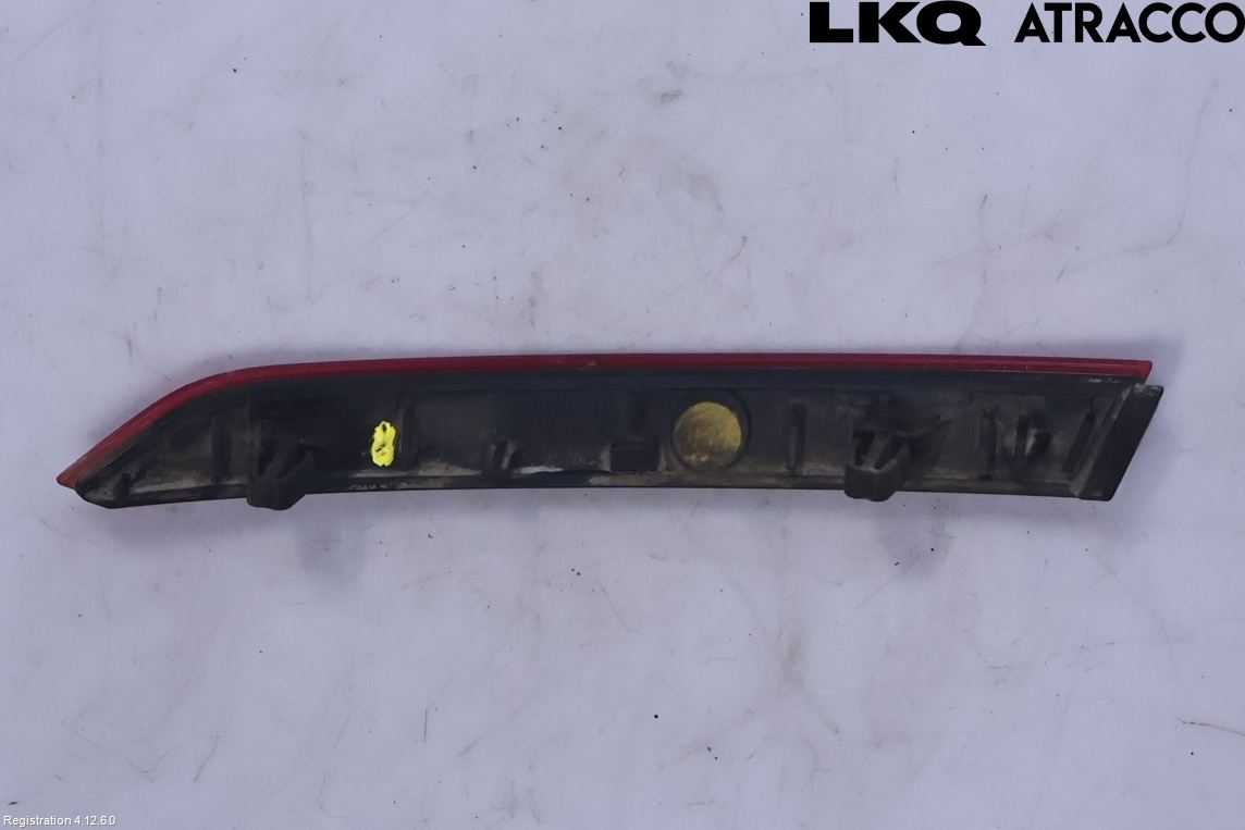 Volkswagen VW PASSAT 15-19 Dimljus/Reflex Bak