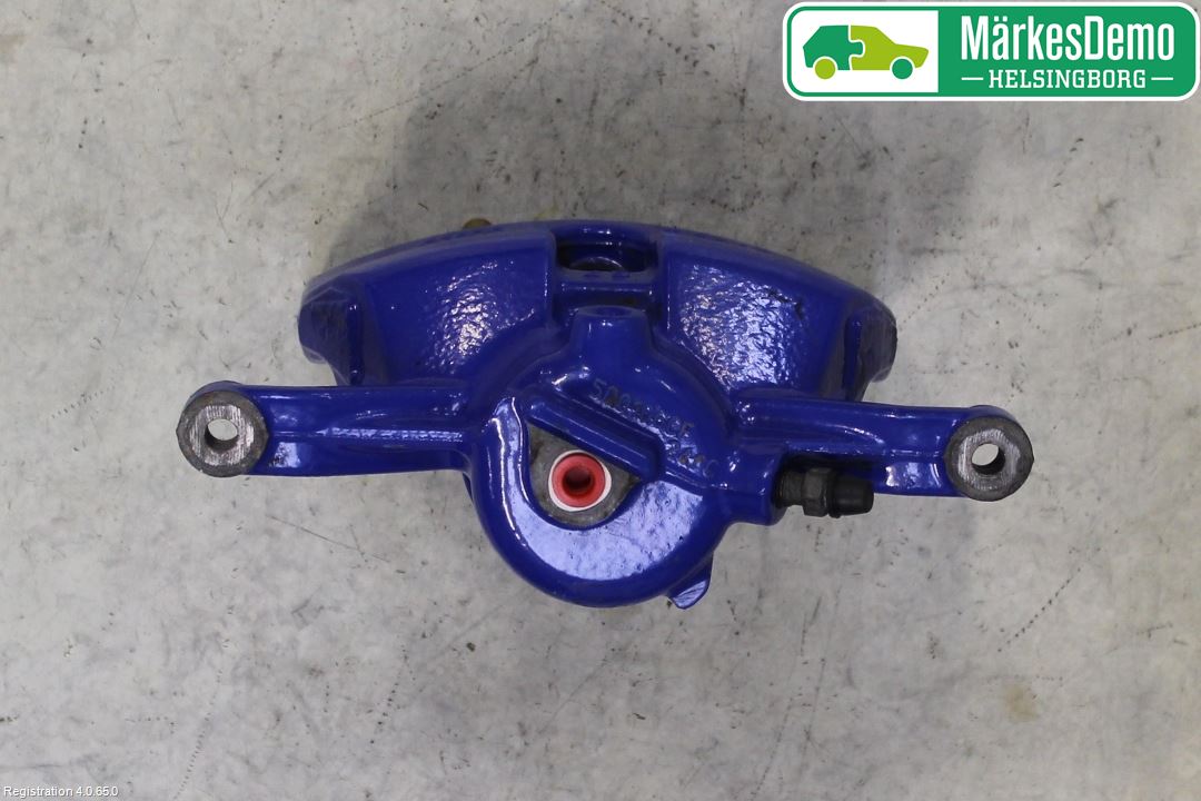 Volkswagen VW PASSAT 15-19 Bromsok Fram Höger