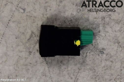 Nissan LEAF 11-17 Strömställare Tanklucka