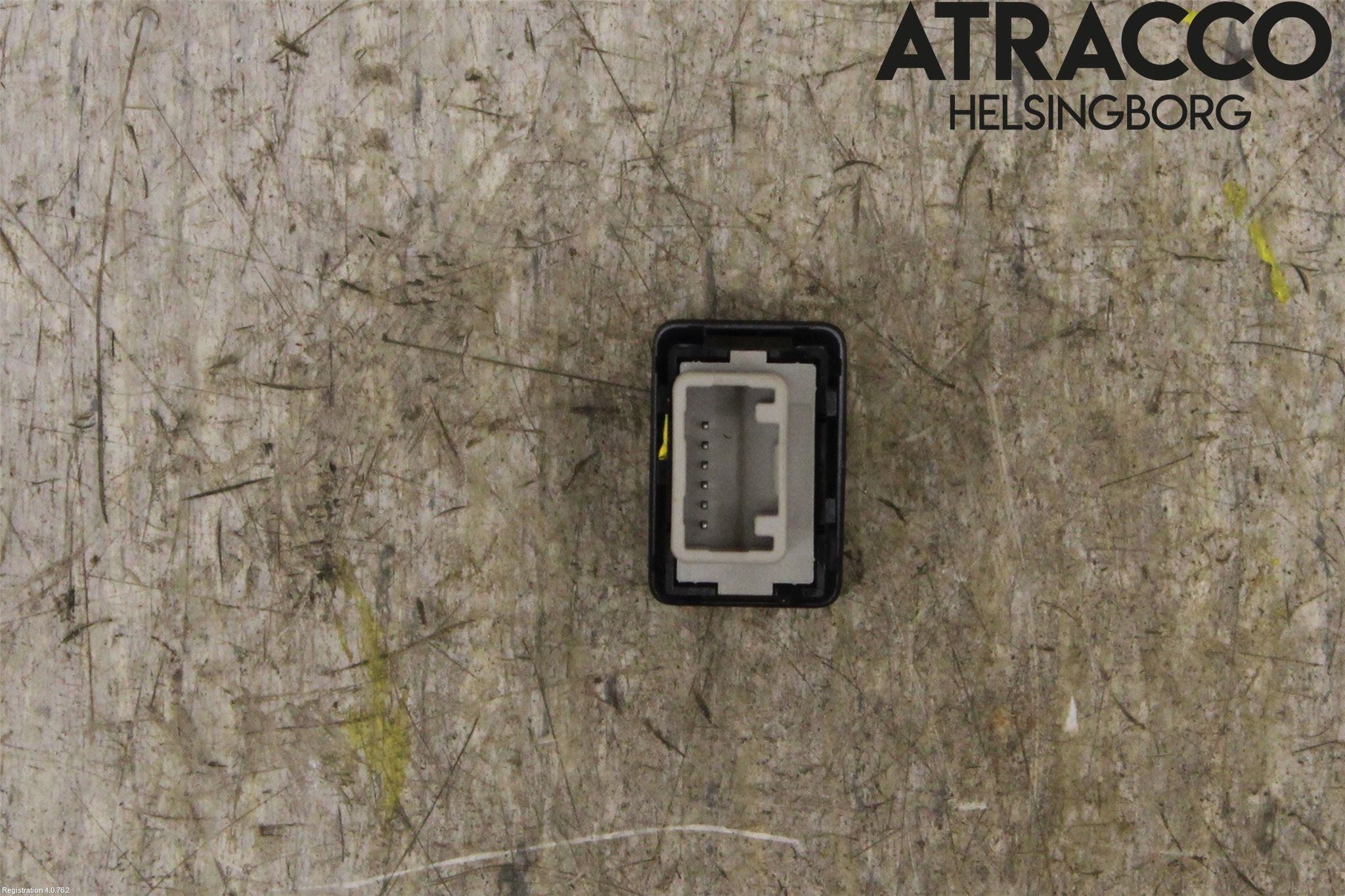 Mitsubishi ECLIPS CROSS Strömställare Parkeringshjälp