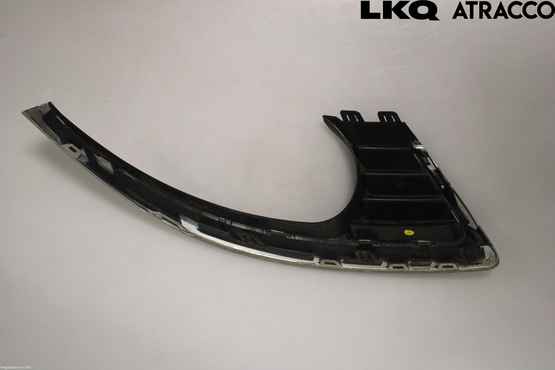 Saab 9-5     06-10 Strålkastarsarg Vänster