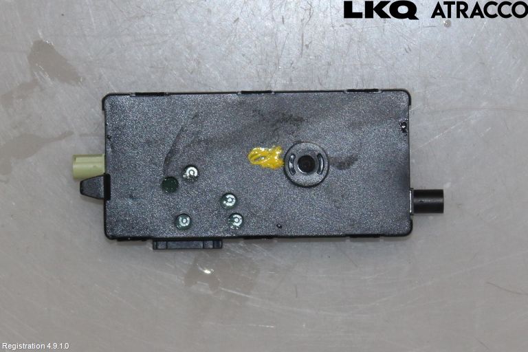BMW 5 G30/G31/F90 17-23 Antennförstärkare