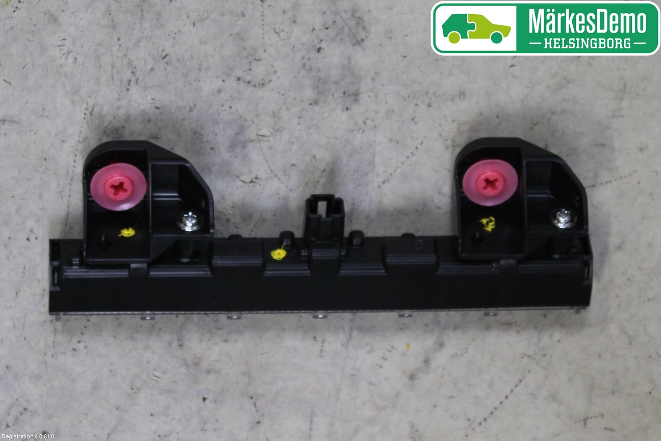 Toyota AURIS 13-19 Bromsljus Bakruta