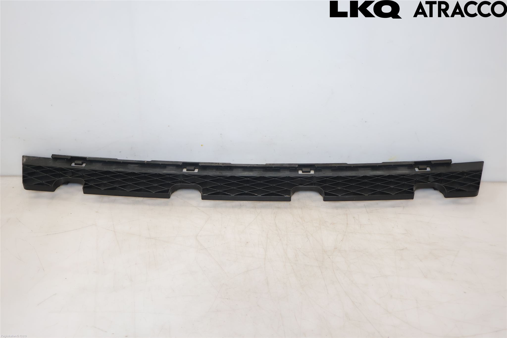Volkswagen VW PASSAT 11-14 Stötfångardel Bak Mitt