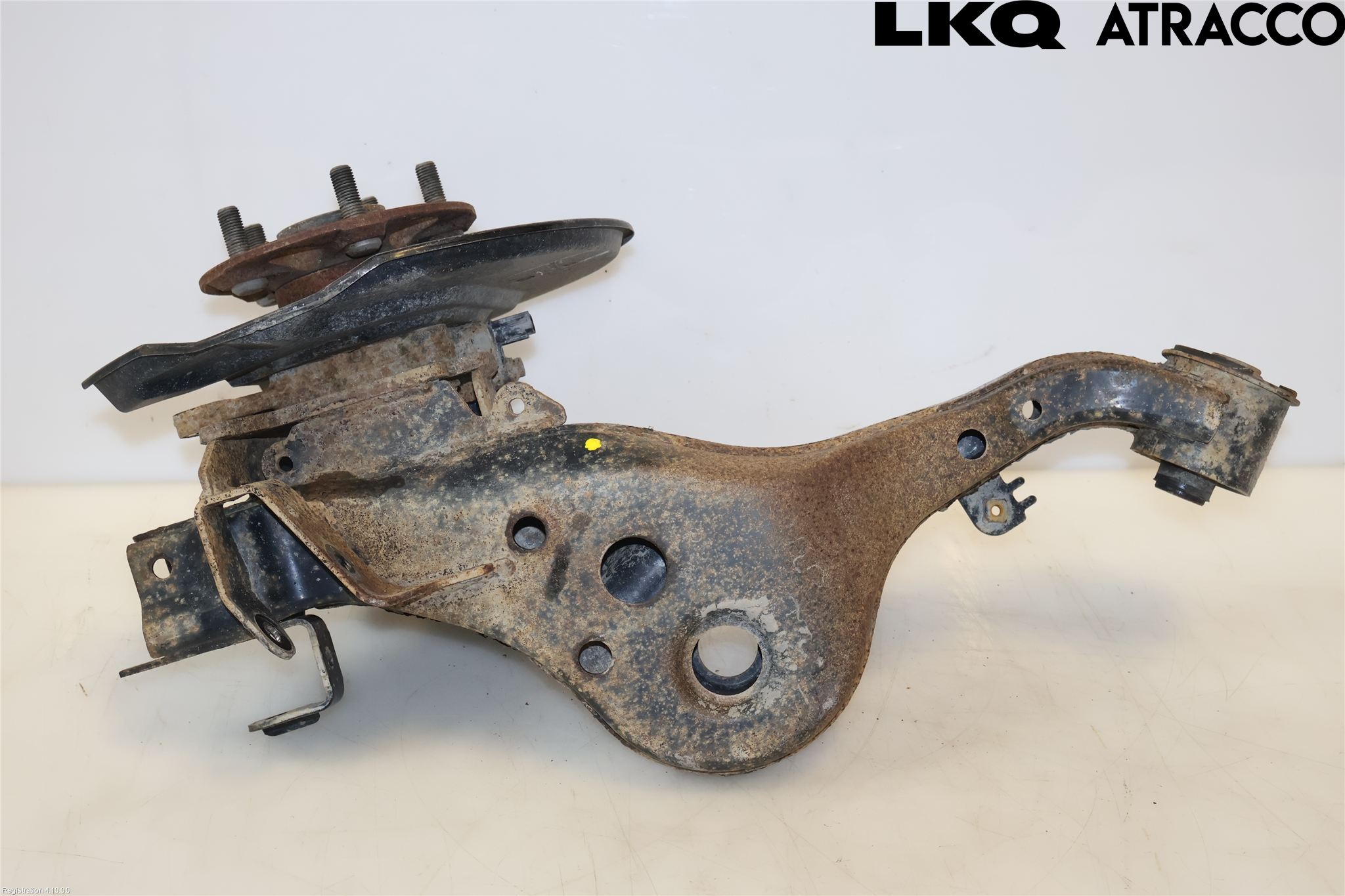 Toyota YARIS CROSS XP21 21- Hjullagerhus-Spindel Hö B