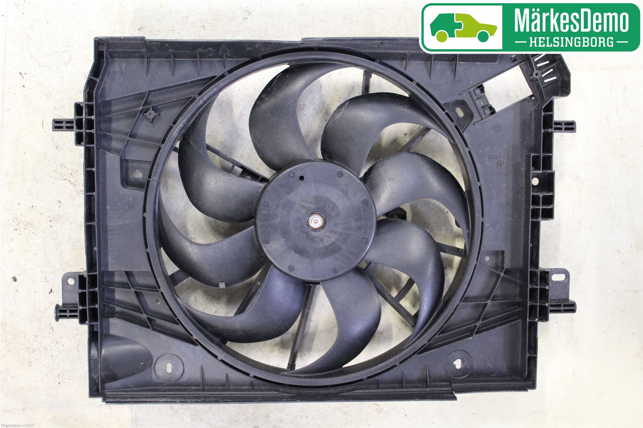 Renault CLIO IV 12-16 Kylfläkt El