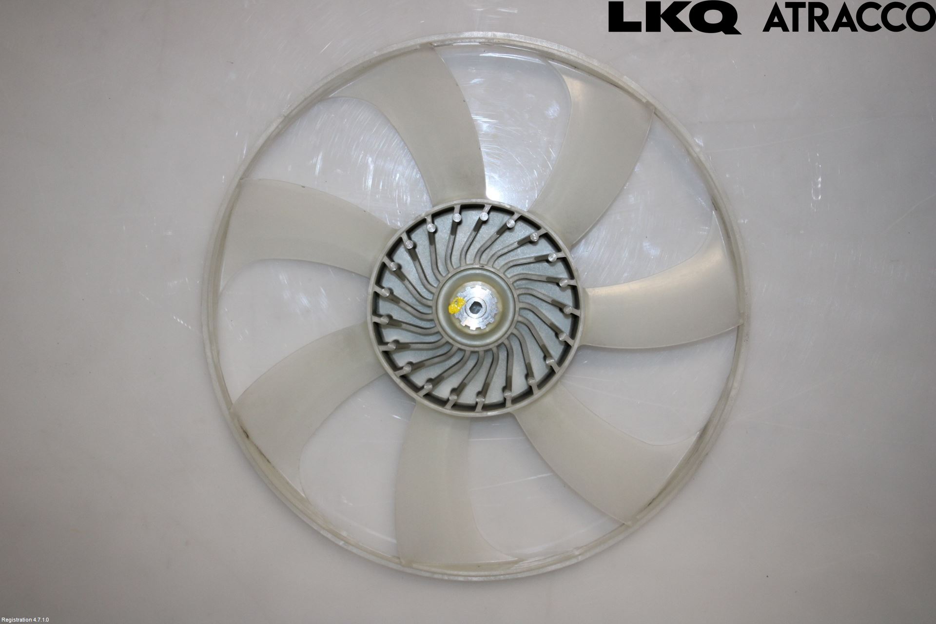 Toyota AURIS 13-19 Kylfläkt-Vinge