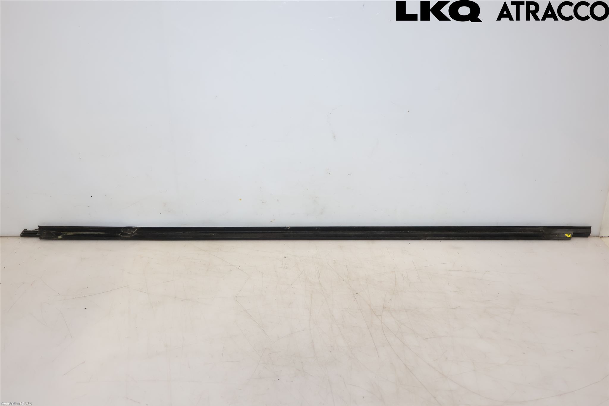 Volkswagen VW PASSAT 20-24 Dörr Dekorlist Fram Hö