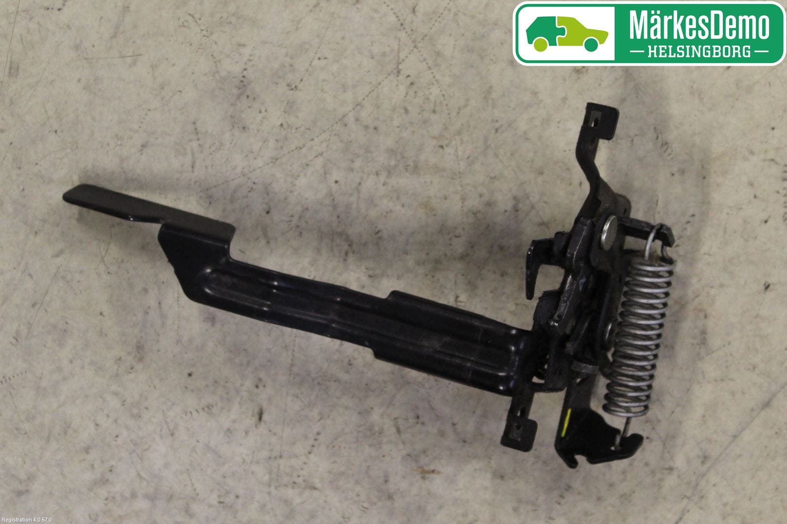 Toyota RAV4 13-18 Huvlås