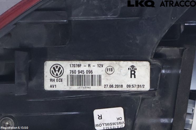 Volkswagen VW TOUAREG CR 18- Bakljus Höger