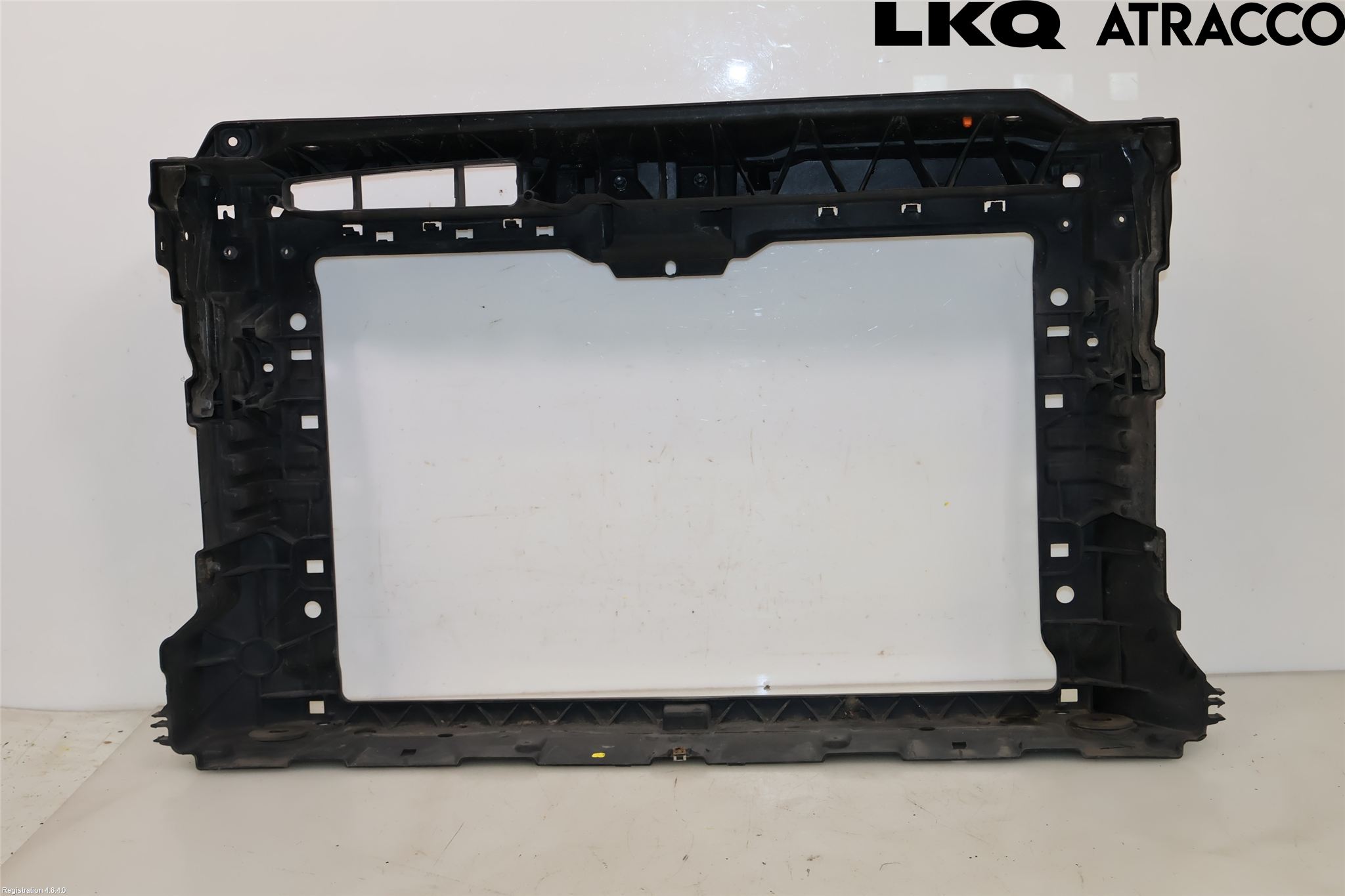 Volkswagen VW JETTA V 06-10 Frontplåt