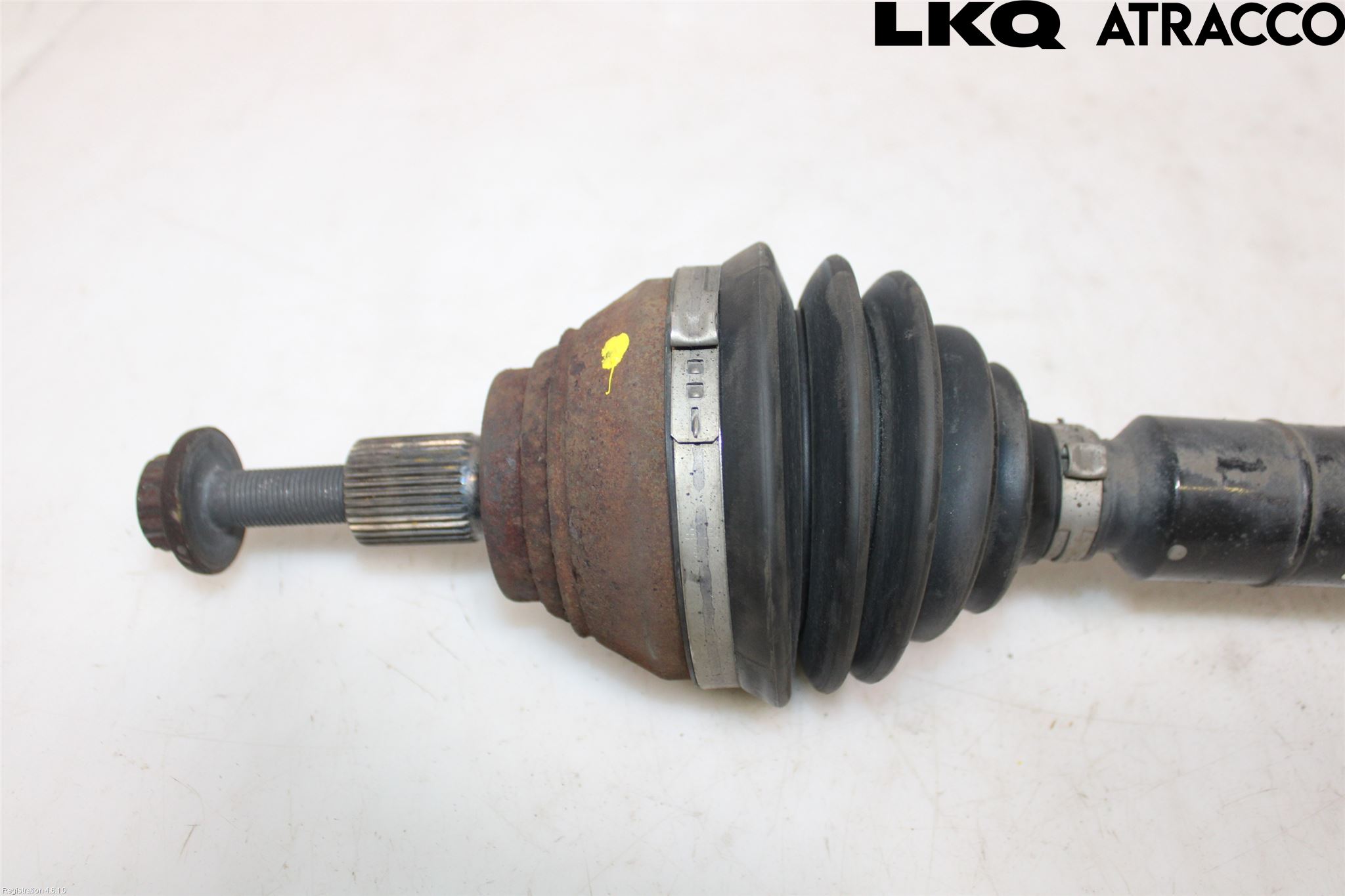 Volkswagen VW PASSAT 15-19 Drivaxel Fram Höger