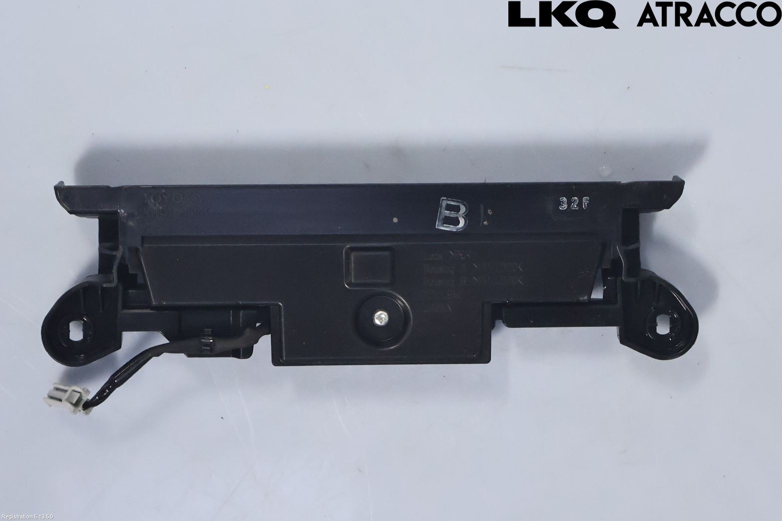 Toyota bZ4X EA10 22- Bromsljus Bakruta