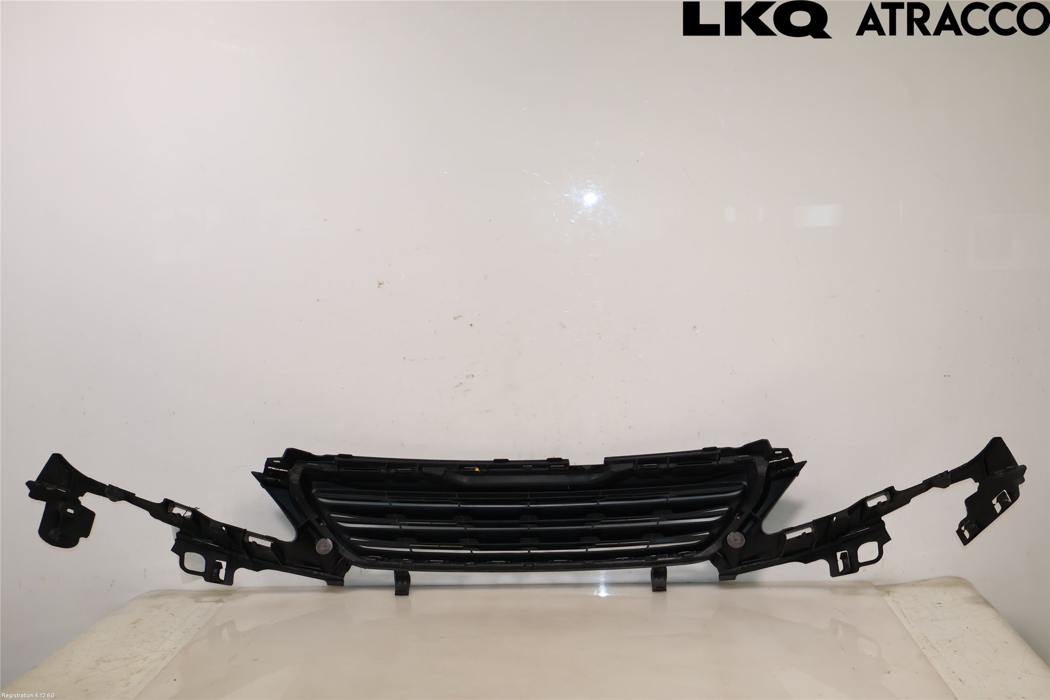 Peugeot 308 14-21 Grill Komp