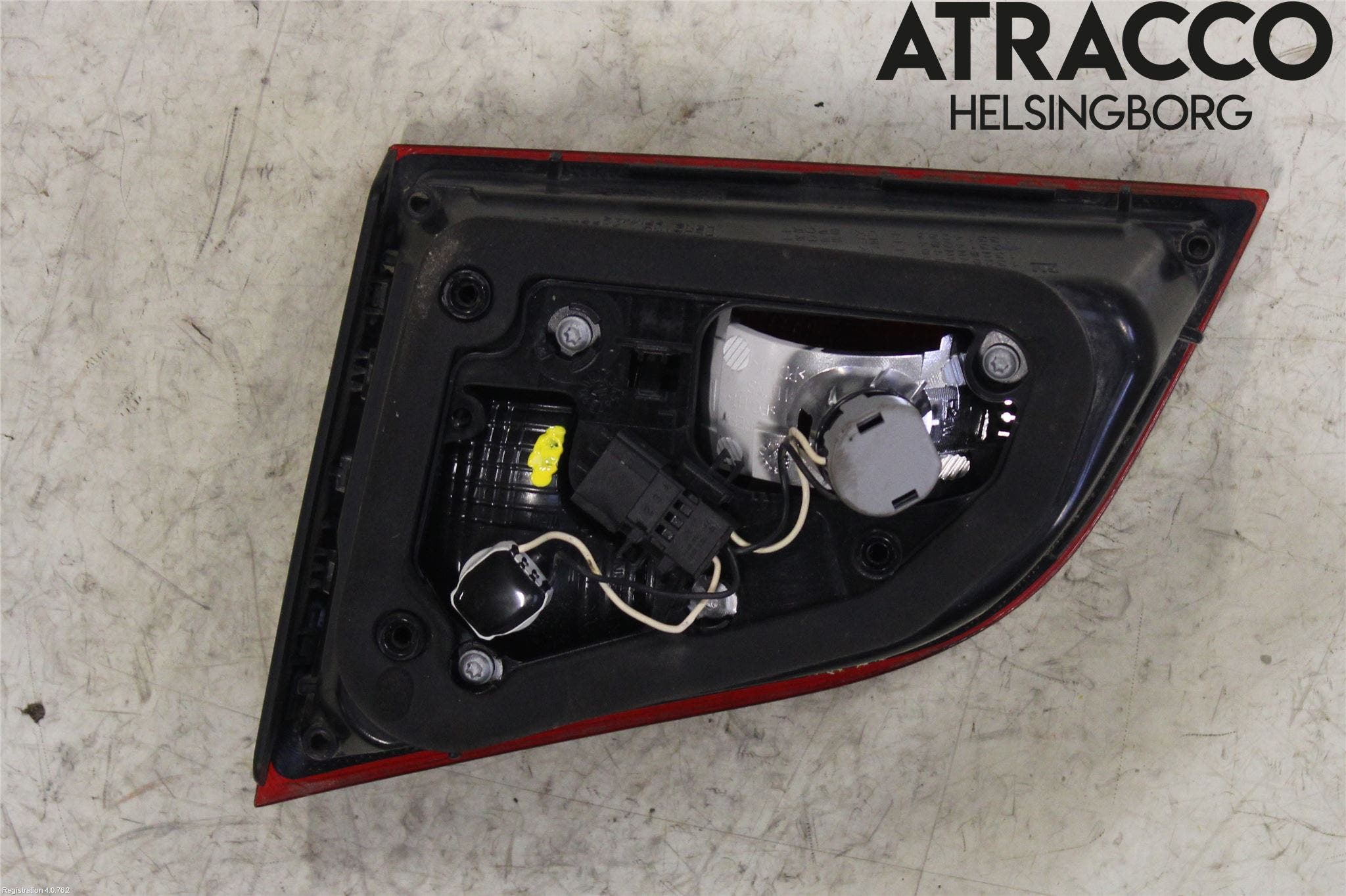 Opel ASTRA J 10-15 Bakljus Lucka Hö