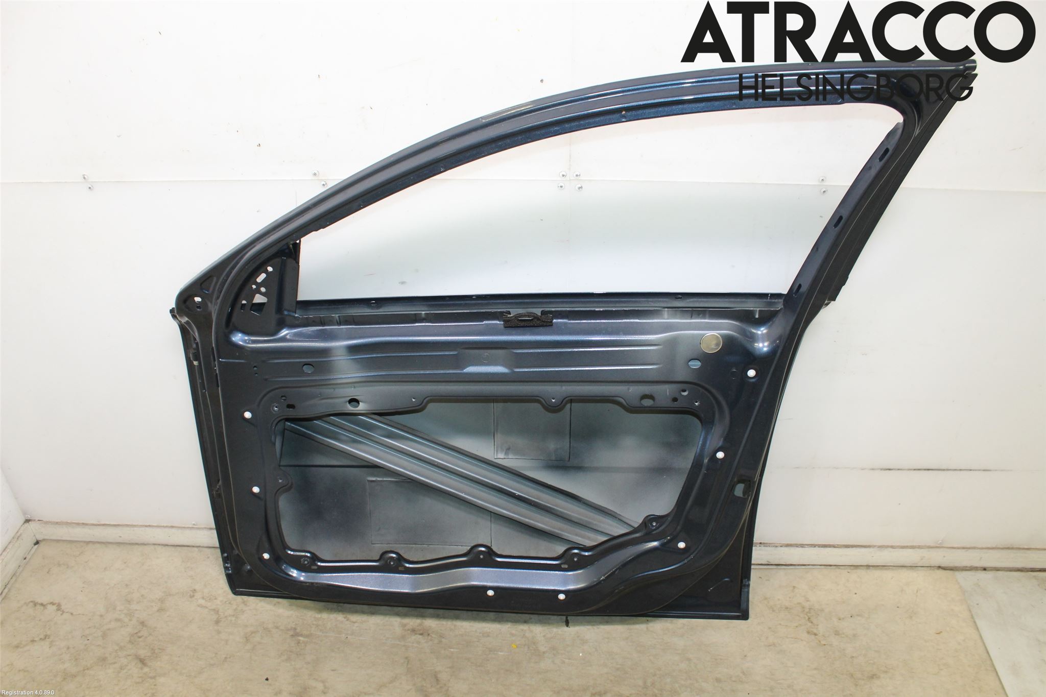 Volvo V70 08-13 Dörr Fram Höger