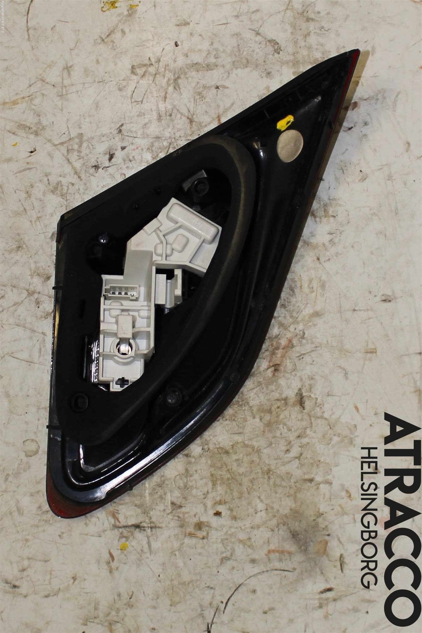 Opel ASTRA J 10-15 Bakljus Lucka Hö