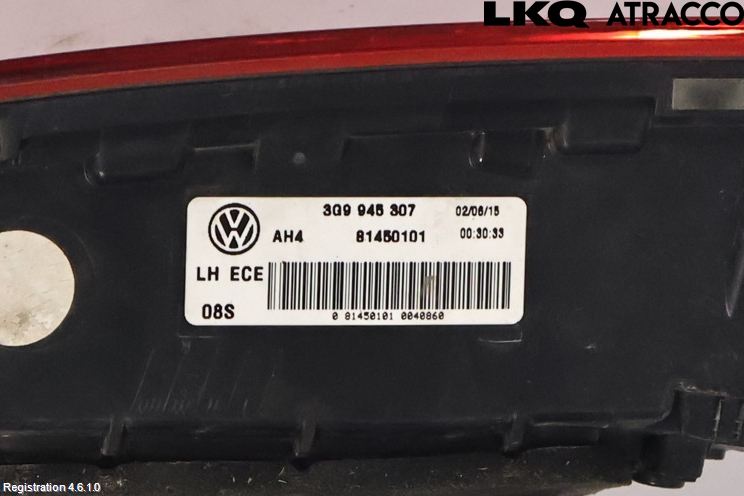 Volkswagen VW PASSAT 15-19 Bakljus Lucka Vä