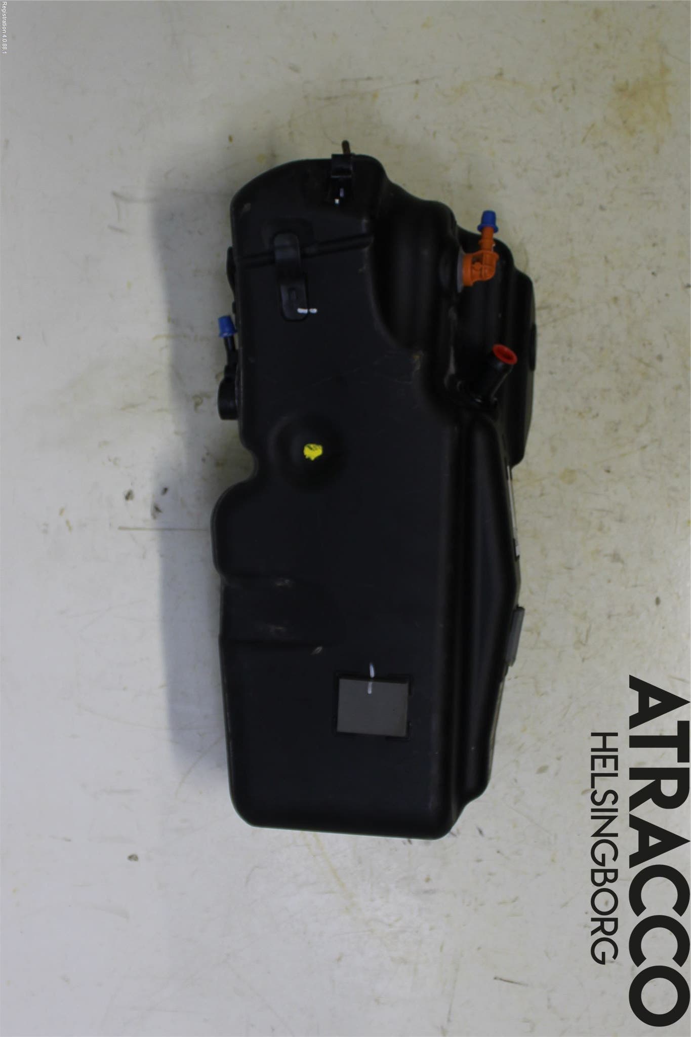 BMW 5 F10/F11/F18 09-17 Adblue Tank